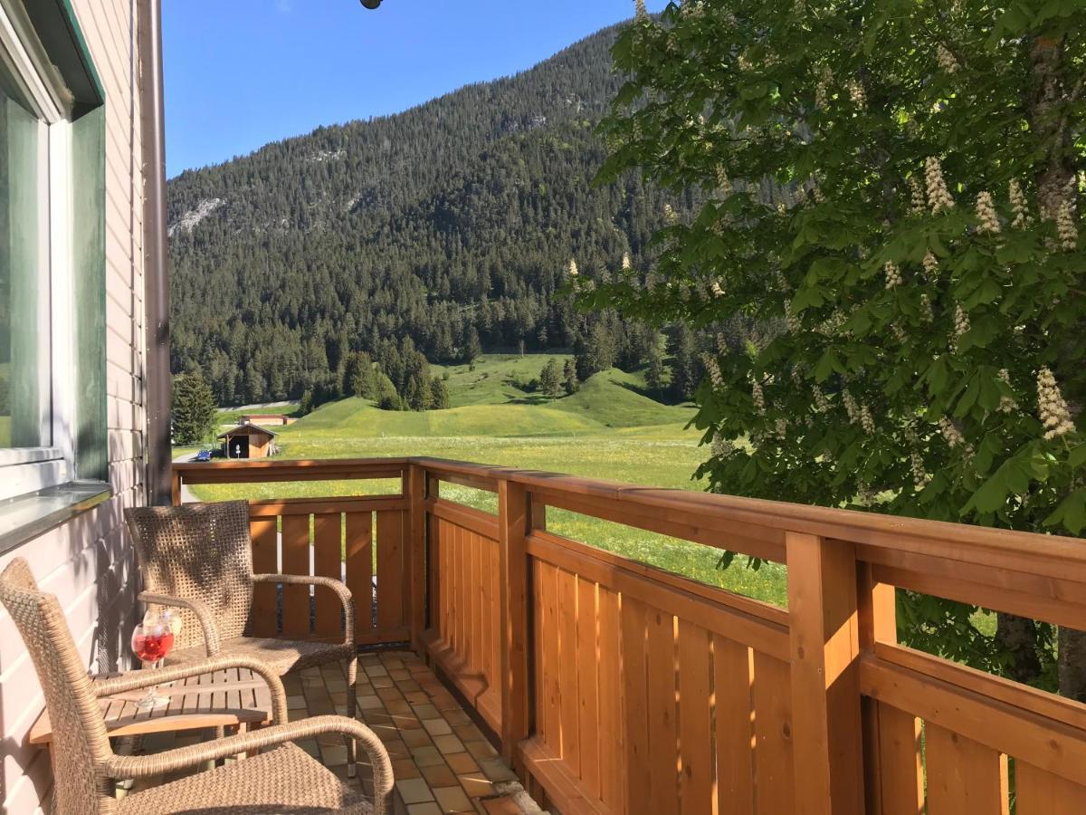 Naturparkhotel Florence Weissenbach am Lech Εξωτερικό φωτογραφία