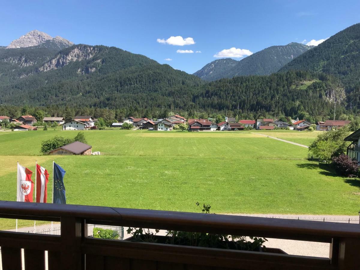 Naturparkhotel Florence Weissenbach am Lech Εξωτερικό φωτογραφία