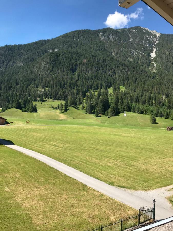Naturparkhotel Florence Weissenbach am Lech Εξωτερικό φωτογραφία