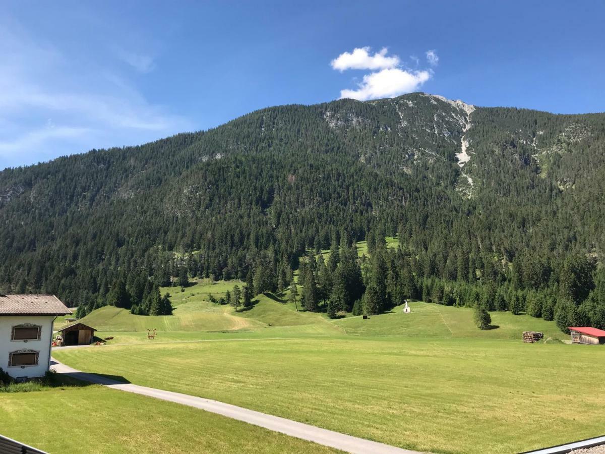 Naturparkhotel Florence Weissenbach am Lech Εξωτερικό φωτογραφία